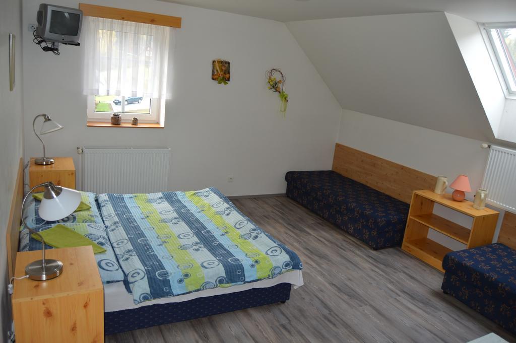 Penzion U Pily Paseky nad Jizerou Habitación foto