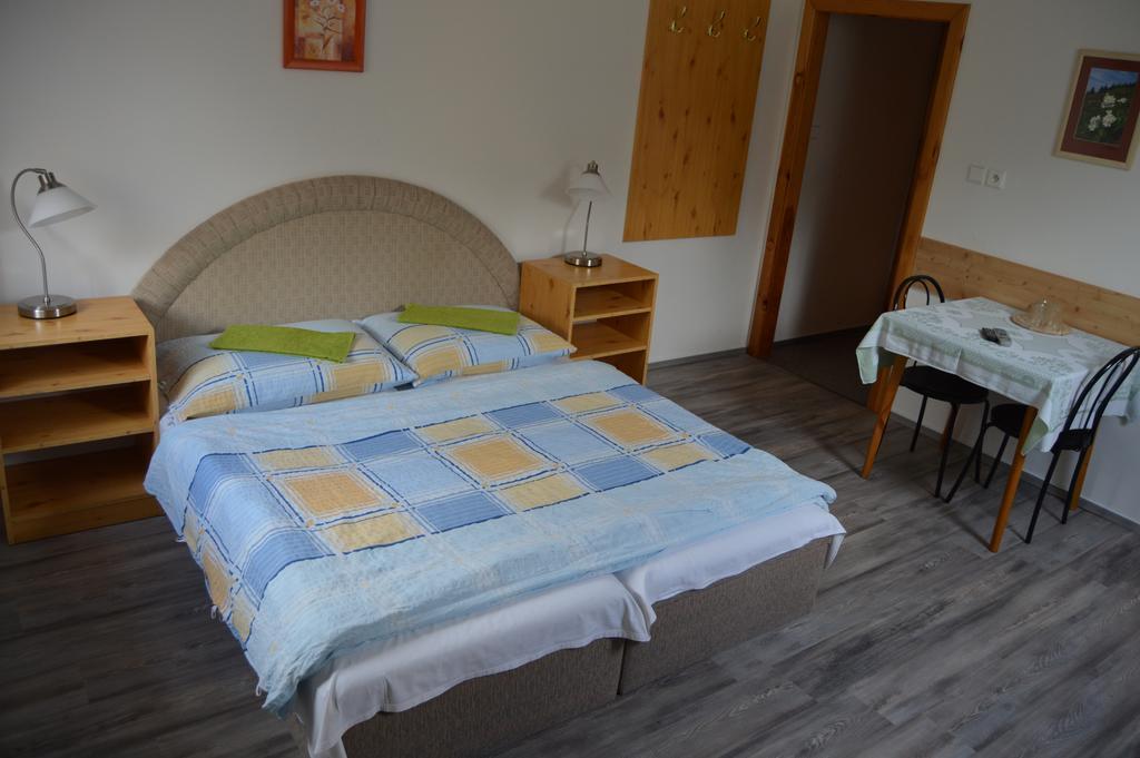 Penzion U Pily Paseky nad Jizerou Habitación foto