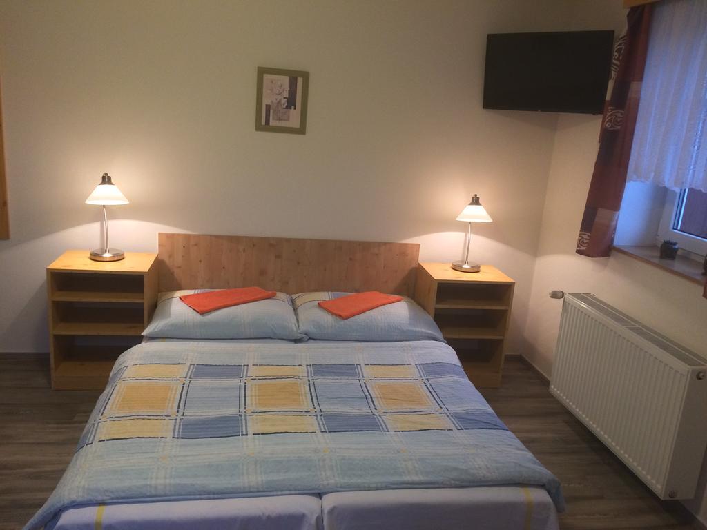 Penzion U Pily Paseky nad Jizerou Exterior foto