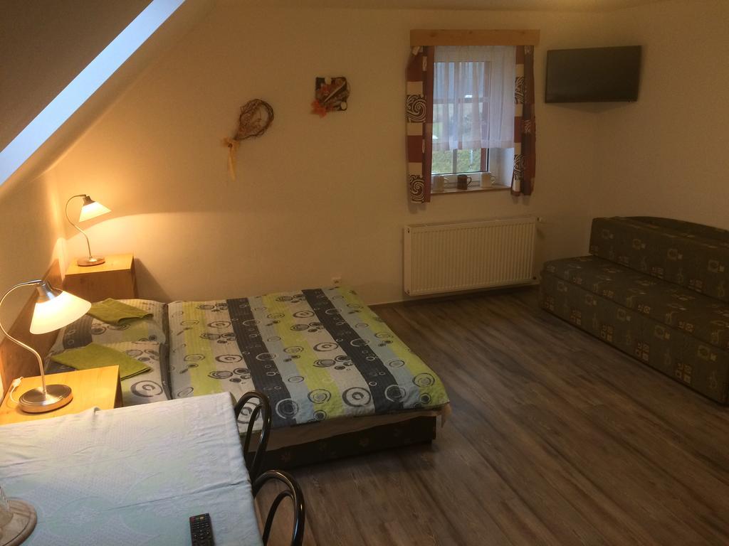 Penzion U Pily Paseky nad Jizerou Exterior foto